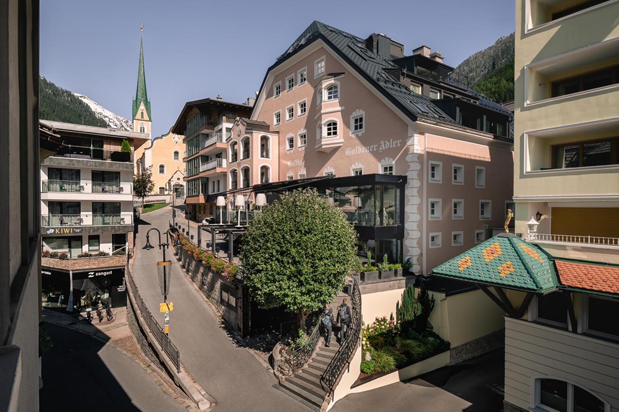 Hotel Goldener Adler - Im Sommer Silvretta Card Premium Inkludiert Ишгль Экстерьер фото